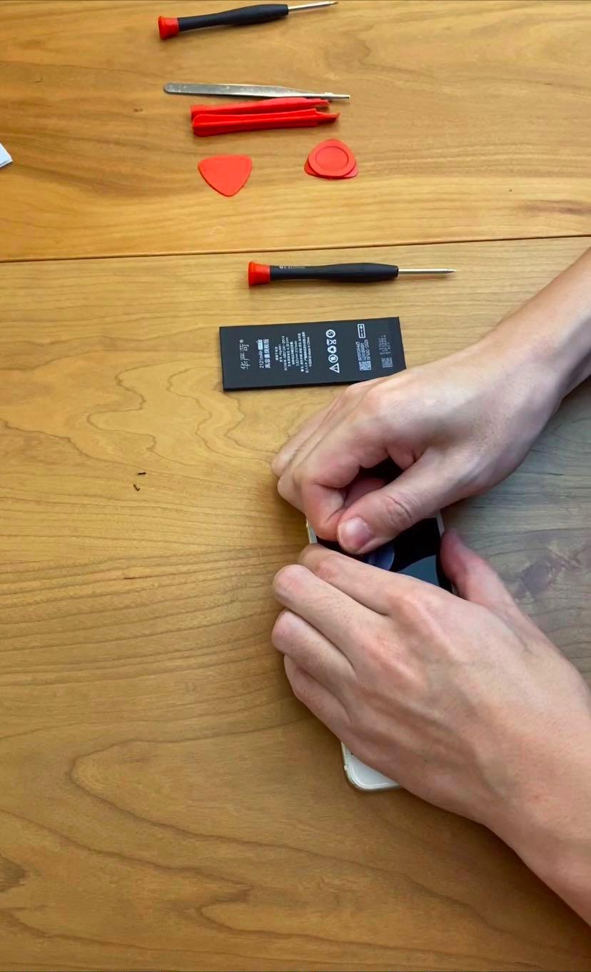 华严苛苹果11电池评测,苹果6换什么牌子的大容量电池好