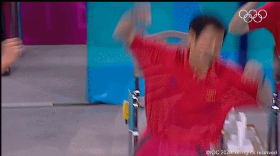 夺冠删减片段,夺冠电影故事概括