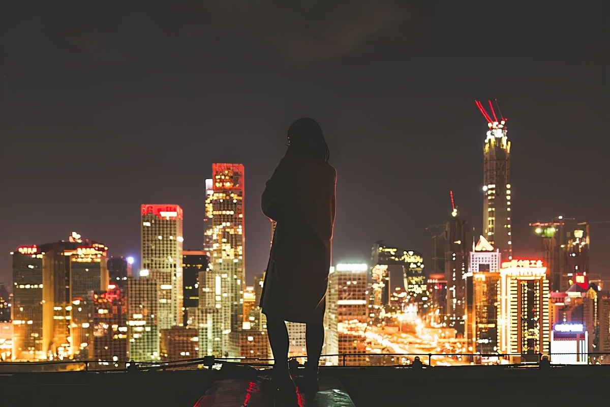 北漂女孩被困浴室30小时后续,独居女孩被困浴室30小时报警救出