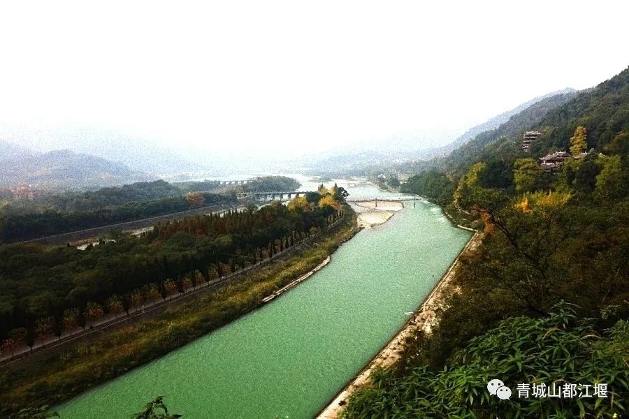 在古村落拍照怎么摆姿势好看,在古堰拍照姿势