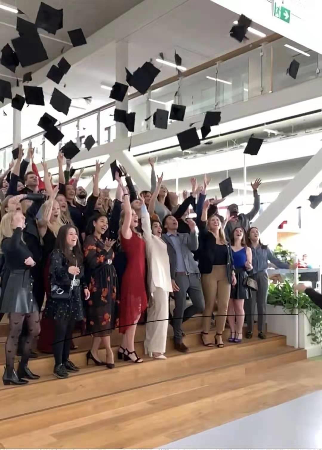 如何帮助孩子选择高中文理分科,高一选错科重选要多久再分班