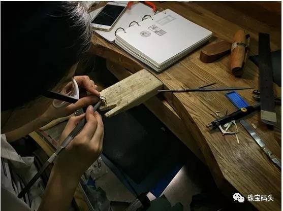 黄金首饰工厂全过程,黄金首饰加工详细教程