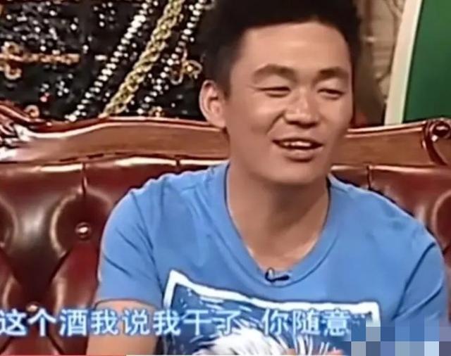 王宝强冯清现身机场,冯清王宝强照片