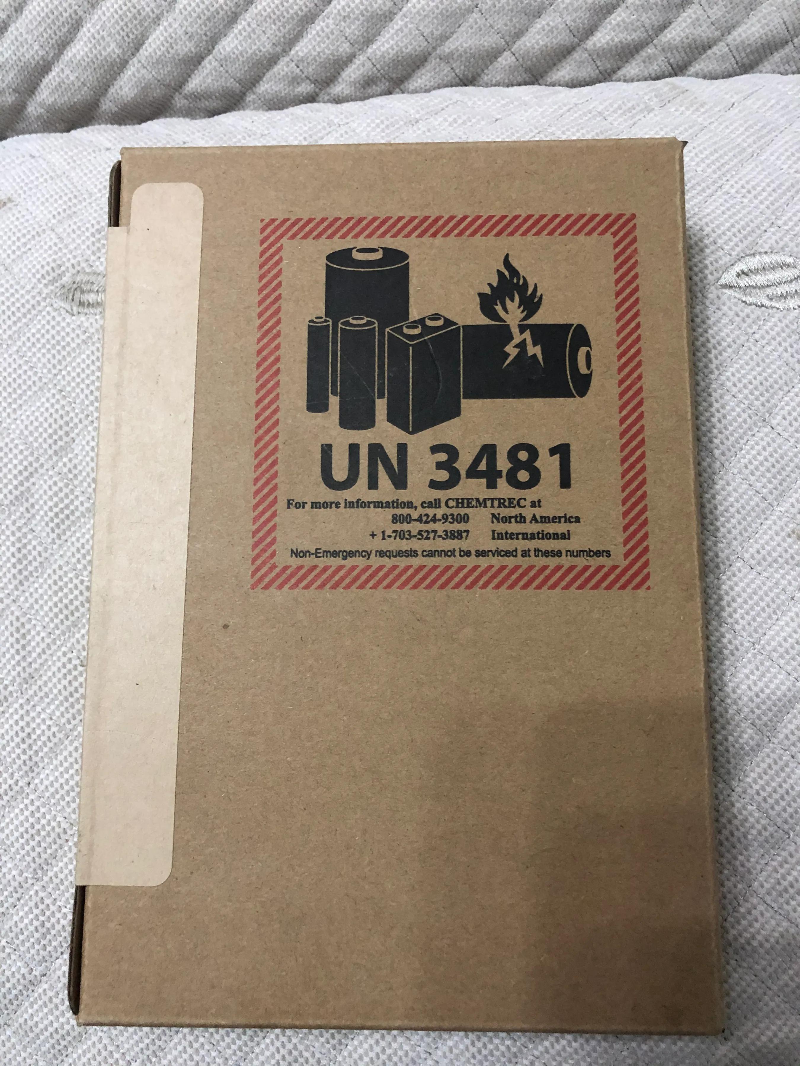 苹果13蓝色拆箱评测,苹果13新机拆包再封包