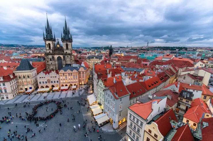 外国人为什么喜欢在游轮里玩,为什么西方人喜欢坐游轮