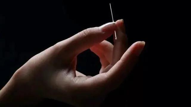 左膝关节内侧疼痛针灸治疗视频,刘红云针灸治疗膝关节内侧疼痛