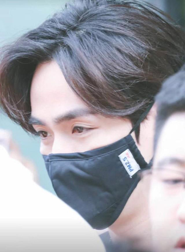 最值得入手的四款明星口罩鹿晗陈奕天蔡徐坤朱一龙