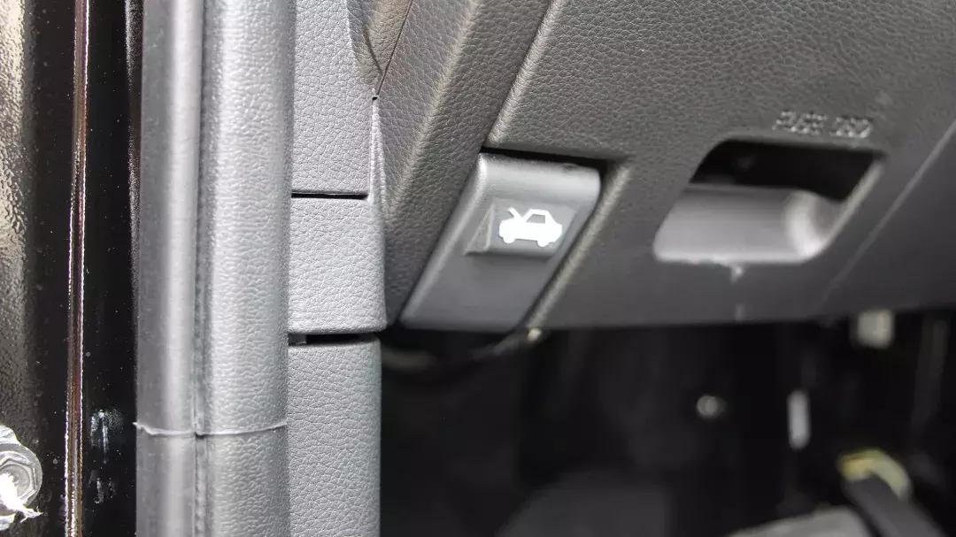 起亚智跑2.4测评,试驾智跑2.0高配