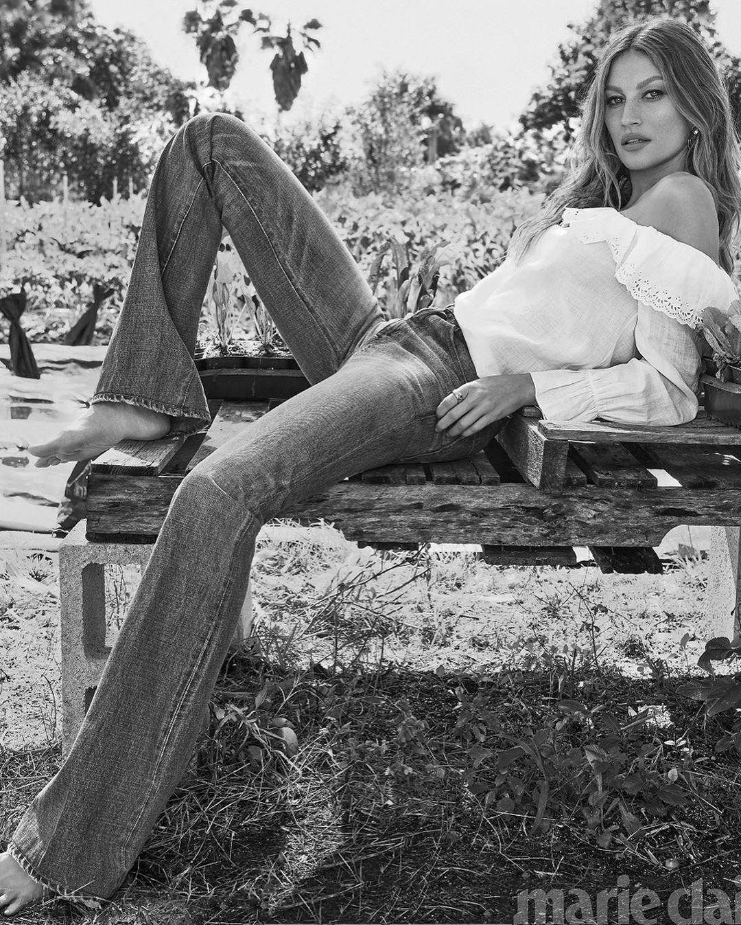 吉娘娘穿薄纱裙,吉娘娘海边写真照