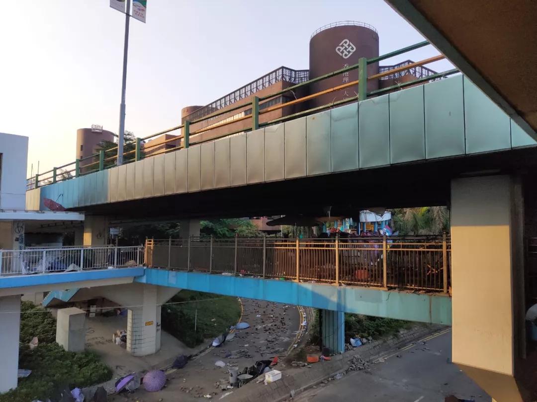 香港红馆演唱会安静,香港红馆怀念张国荣演唱会