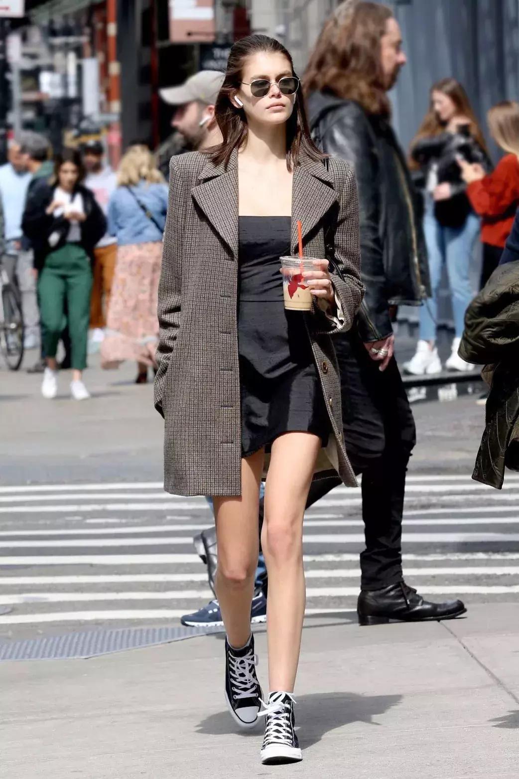 有没有为买一样东西排过队？机会来了，可以去排匡威的队了～