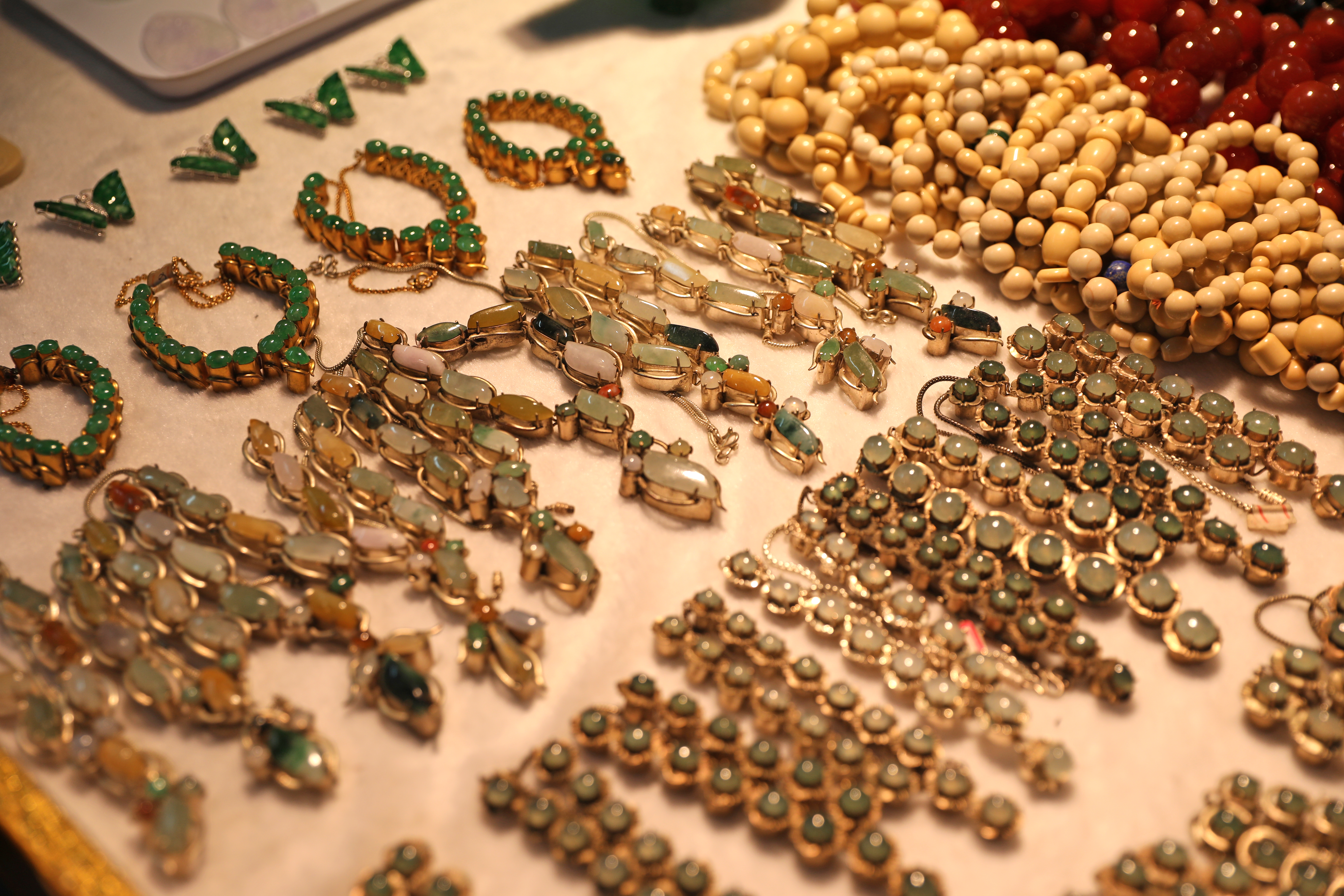 广州玉器街附近,广州玉器市场里面的玉多少钱