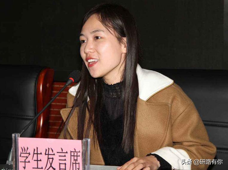 怎么资助贫困大学生读书,贫穷大学生最省钱的方法