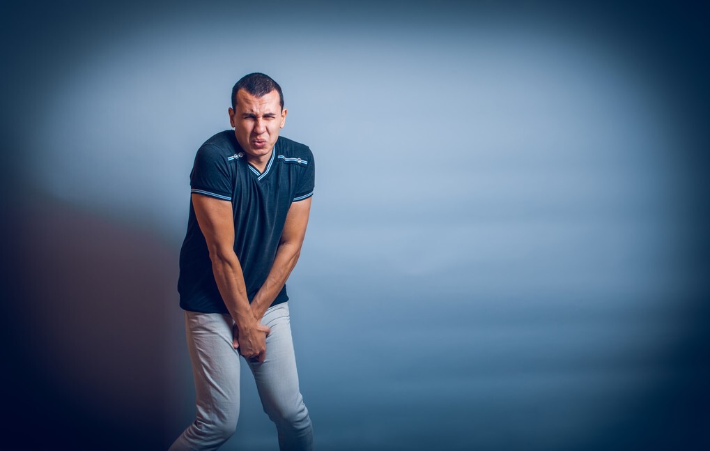 排尿次数过多尿道里面疼,频繁排尿排尿痛什么原因