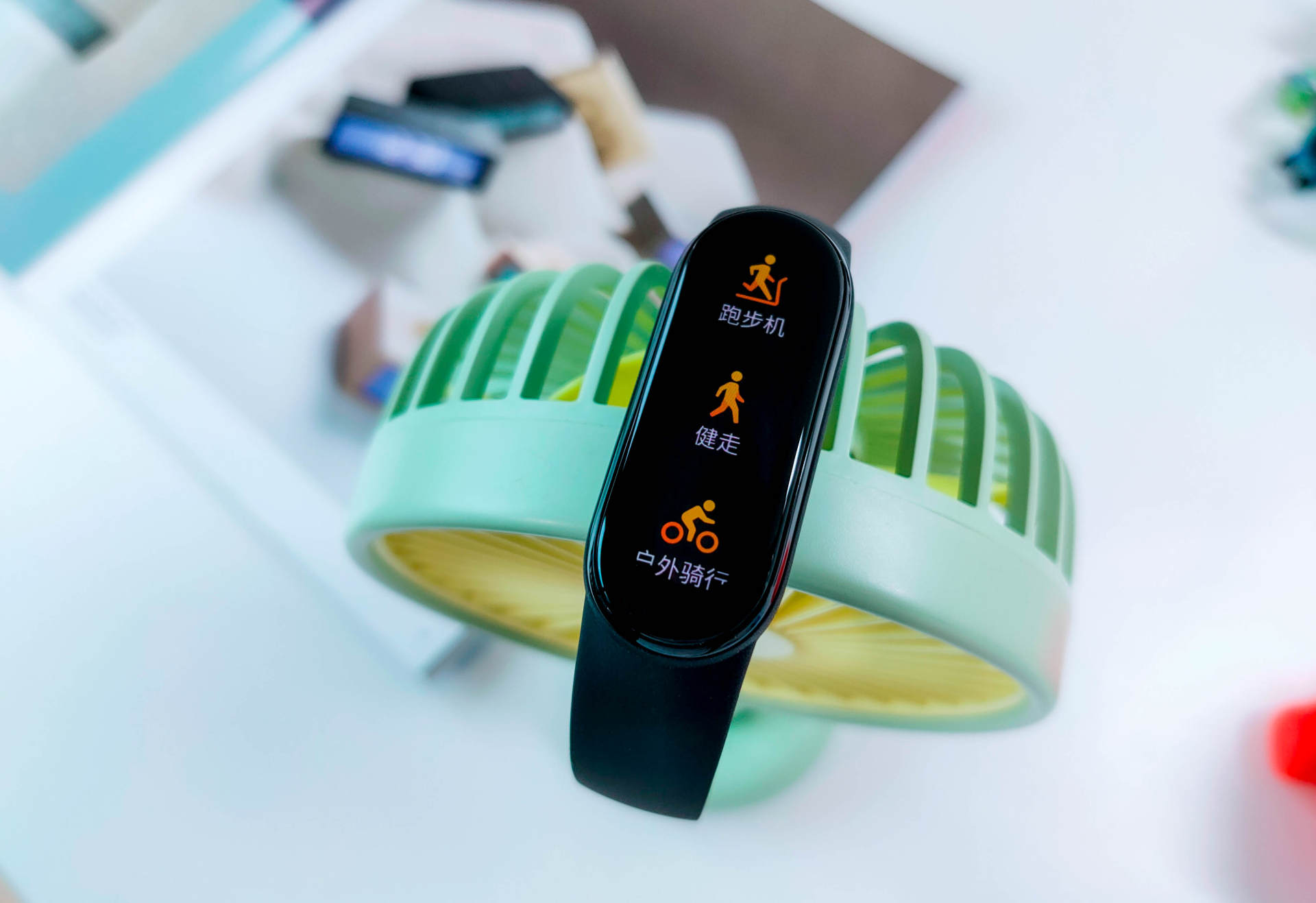 小米手环6测心率血氧原理,小米手环8pro测心率血氧准吗