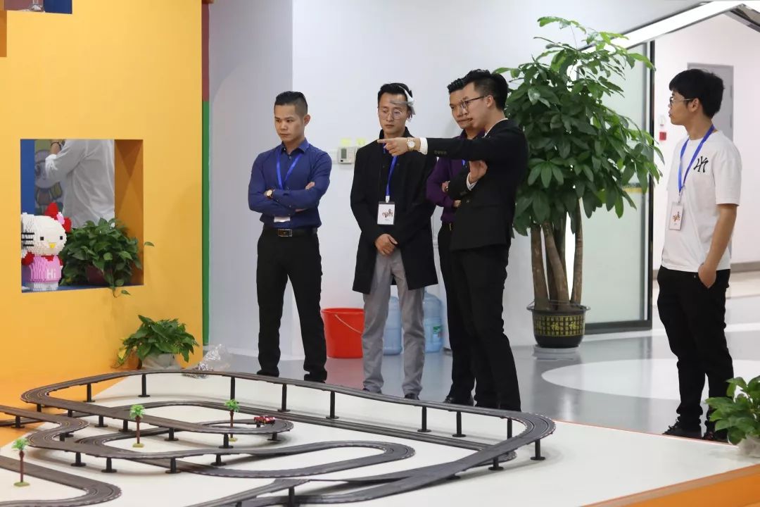 GENIUS品牌财富论坛｜“教育革命新起点”圆满召开