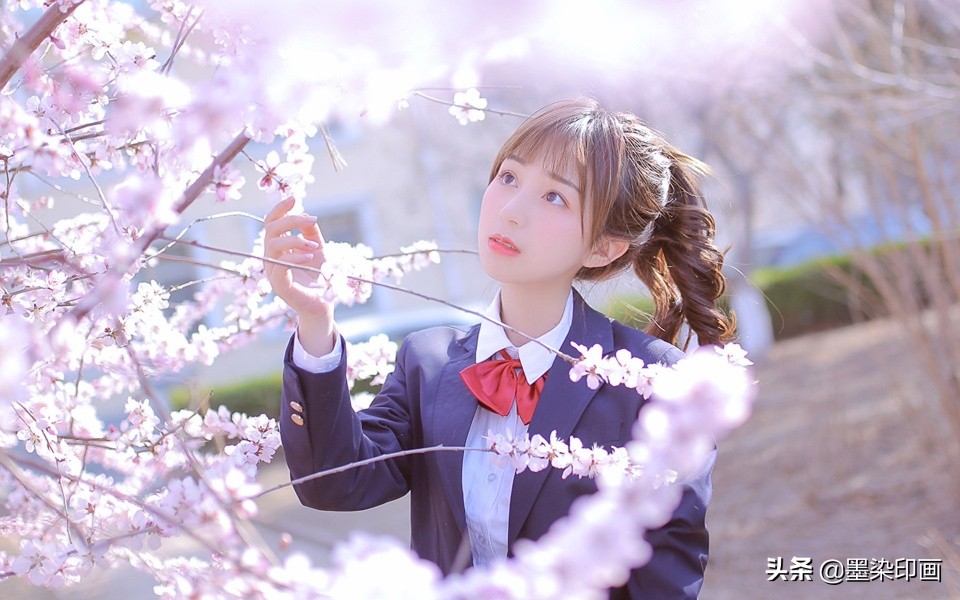 复古写真怎么拍出少女感,夏日少女感写真拍照pose