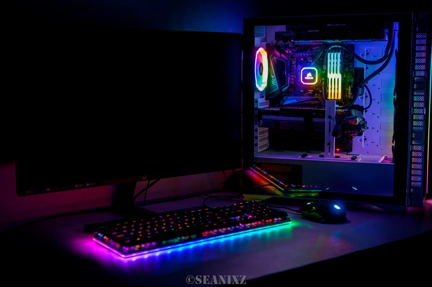 全能千元级机电套装：TT挑战者H6+GT650金牌全模组电源