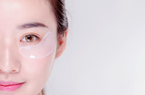 消除水肿眼袋哪款眼膜贴好,眼膜怎么敷脸会变白