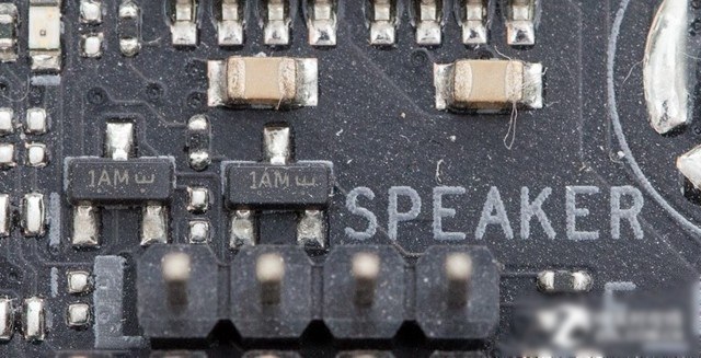 电脑组装硬盘线怎么接,电脑组装线怎么插