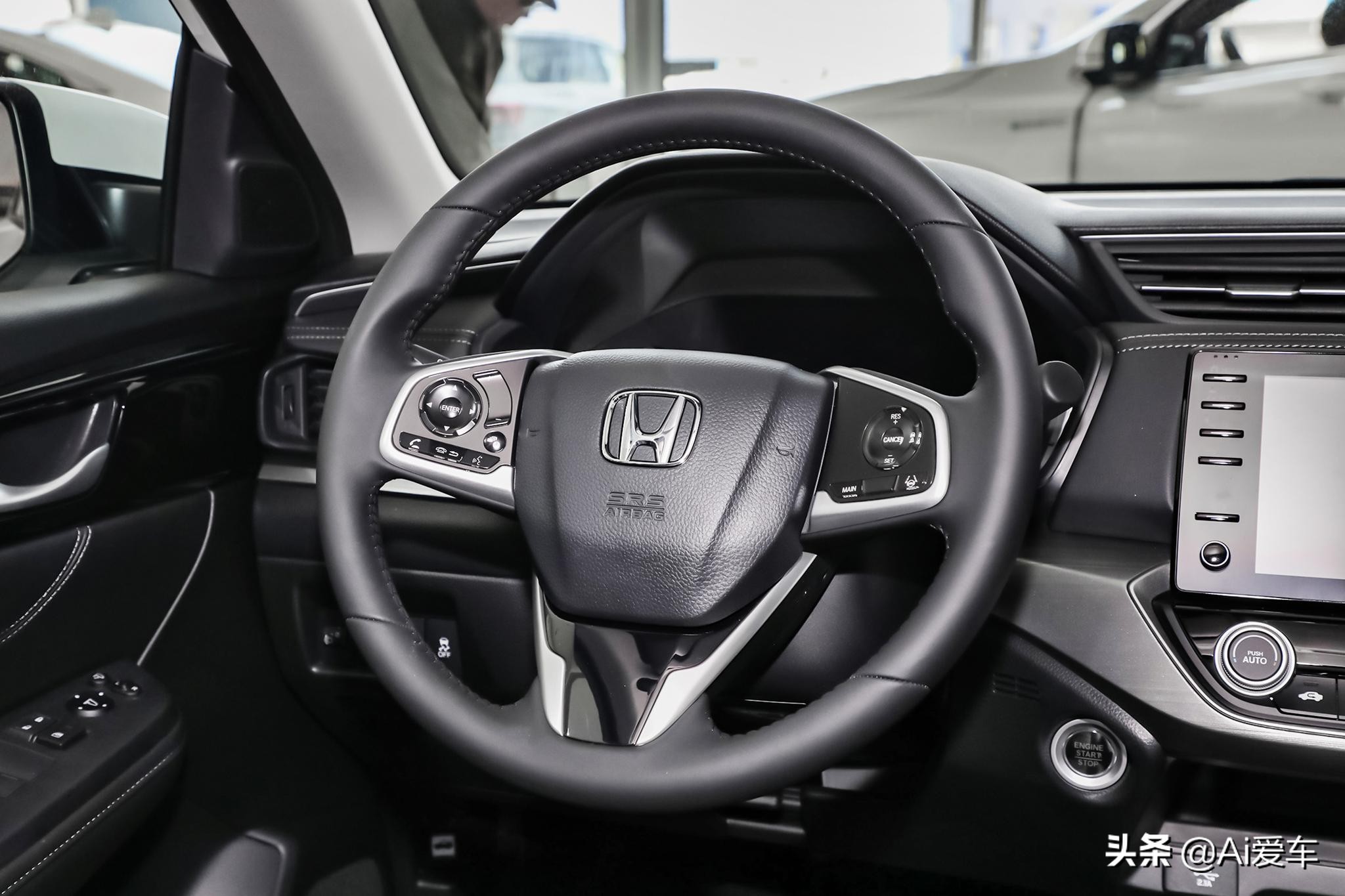 本田享域2021款四缸自然吸气黑色,2019款东风本田享域图片