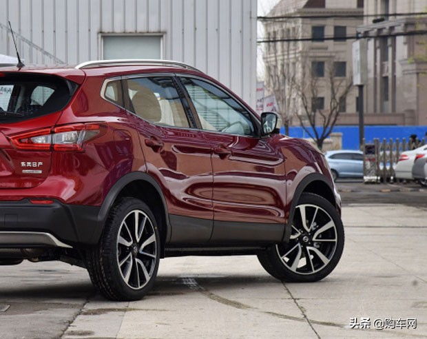 日产逍客豪华版17万多值得入手吗,长相平平