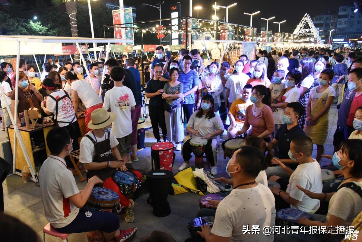 淇濆畾涓囧崥骞垮満鑺辫溅,涓囧崥鑺辫溅