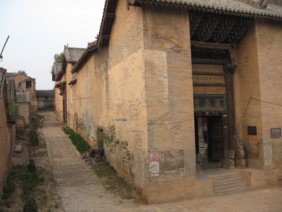 依靠团结互助柳家消除生存风险｜张华侨