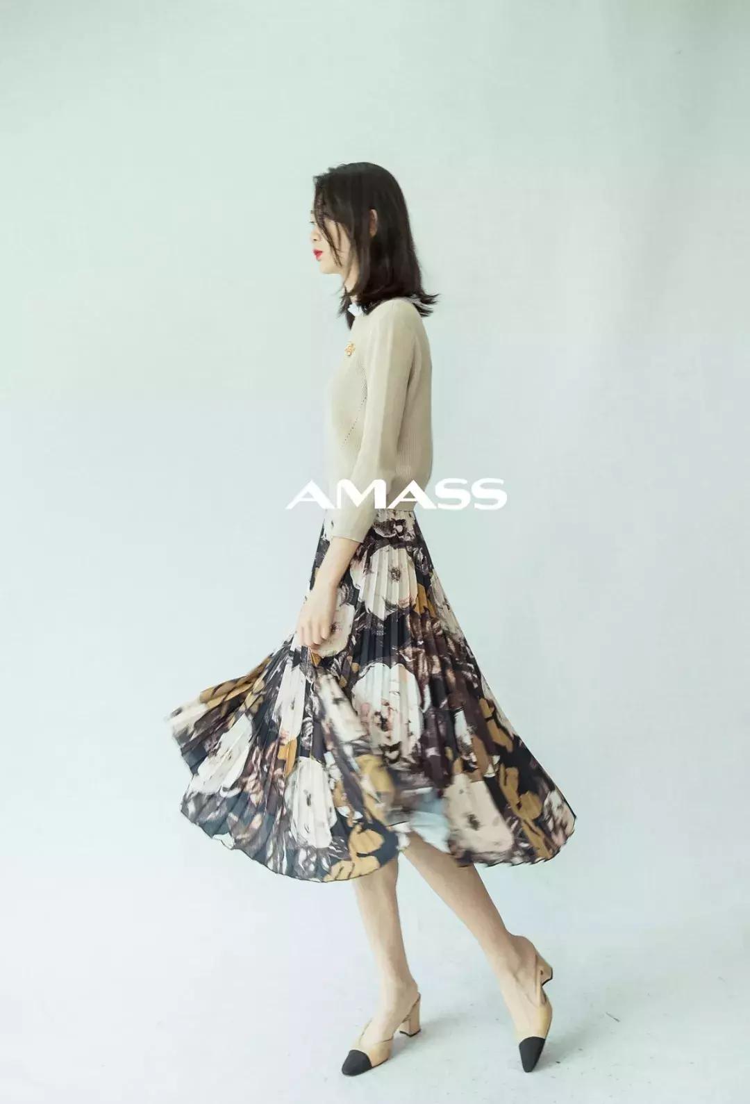 导购变明星,导购变脸