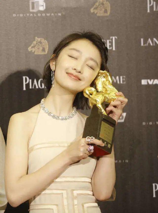 不卖肉，也能把影后收入囊中？