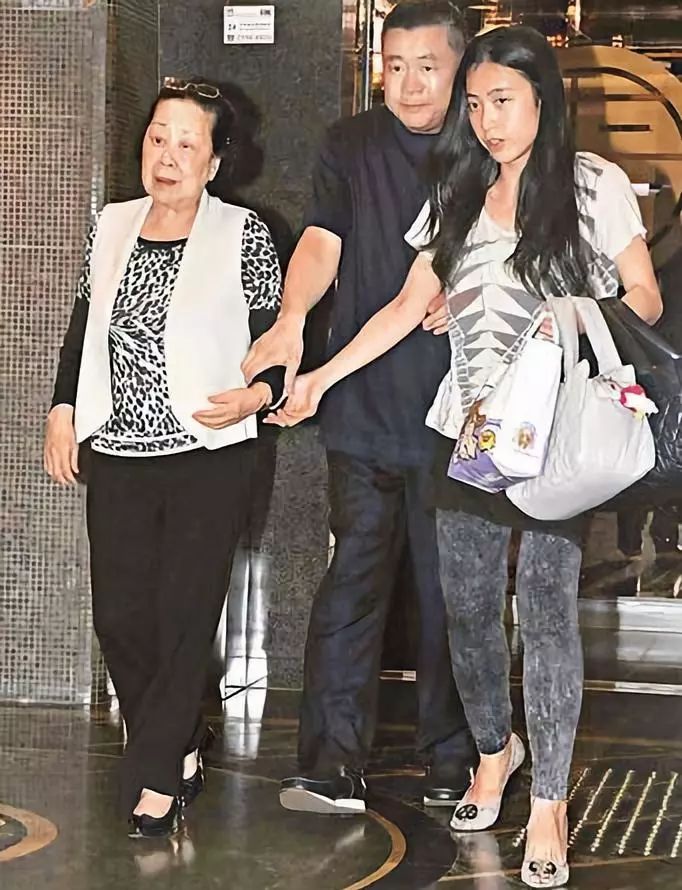邓文迪身价多亿,邓文迪香港豪门