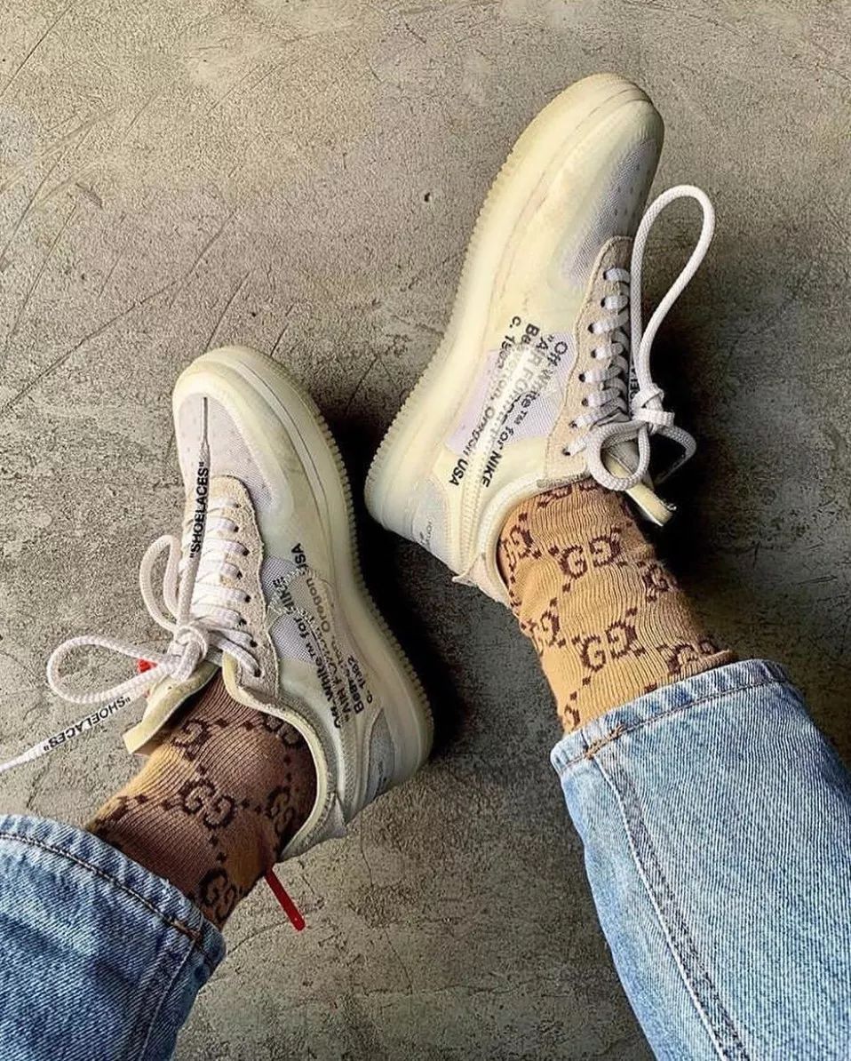 价格上万的袜子,价格上千的袜子