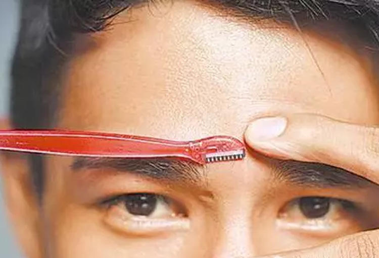 男士简单修眉教程,男士修眉教程自己咋修