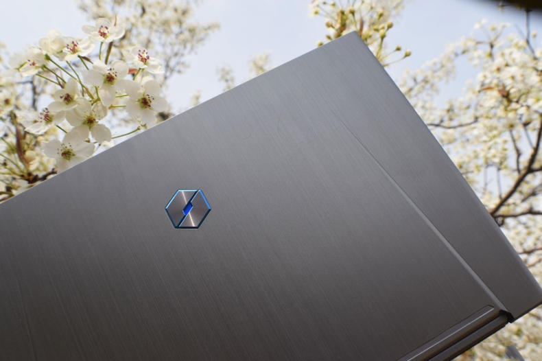 国产哪个款笔记本配置好价格亲民,国产笔记本电脑排行榜前十名品牌