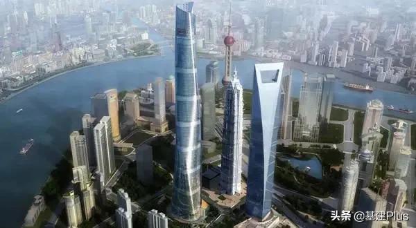 许家印建的足球场,许家印创建恒大足球的原因