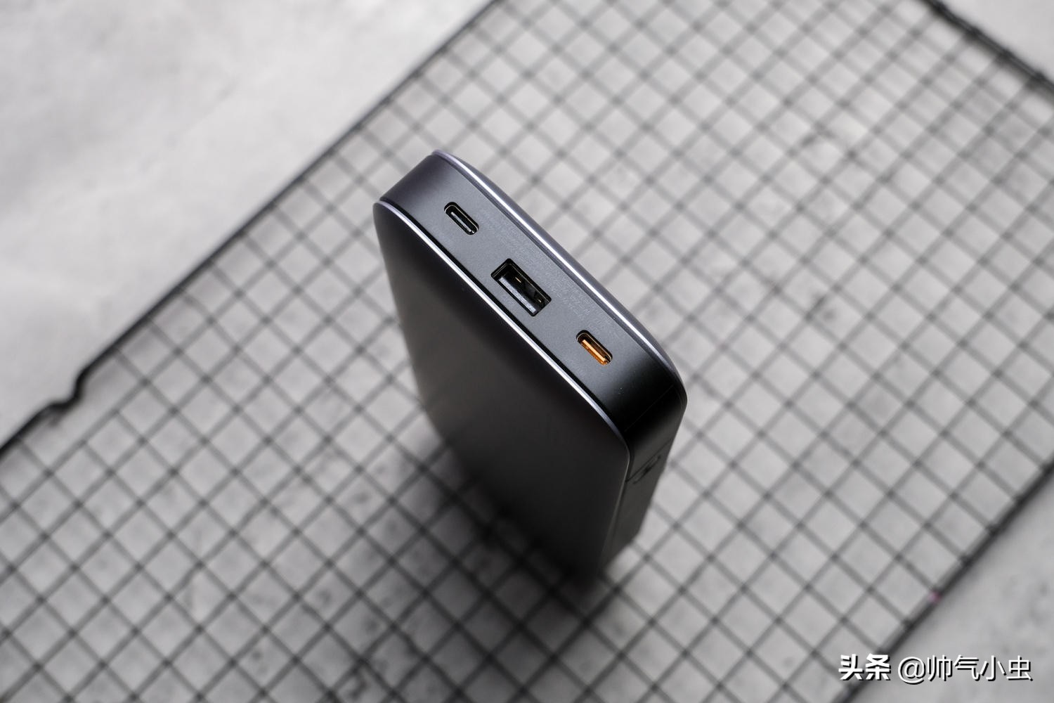 紫米10号电源和20号电源测评,紫米20号移动电源是小米吗