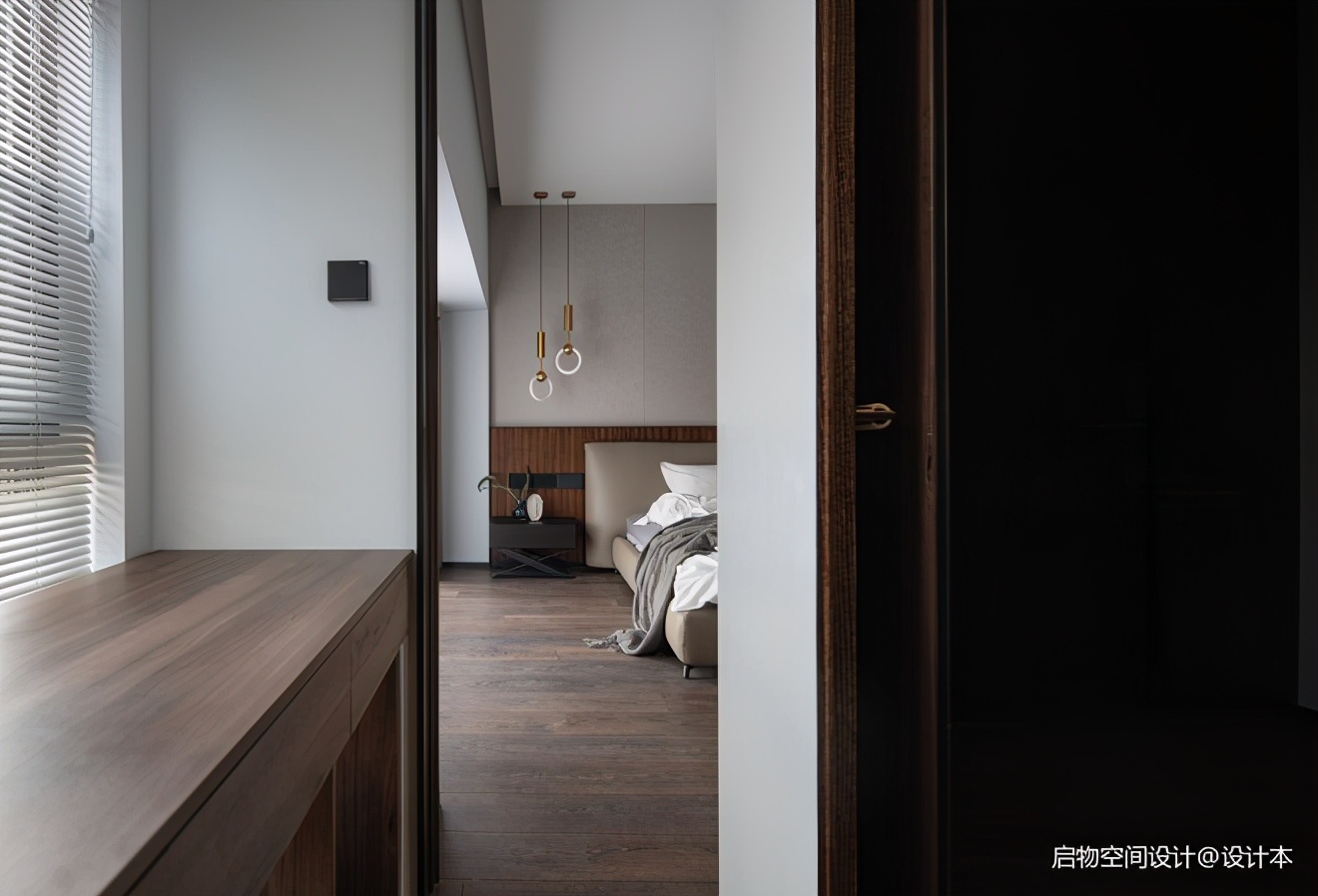 摩卡的微奢美学，女企业家的轻暖宅漫生活