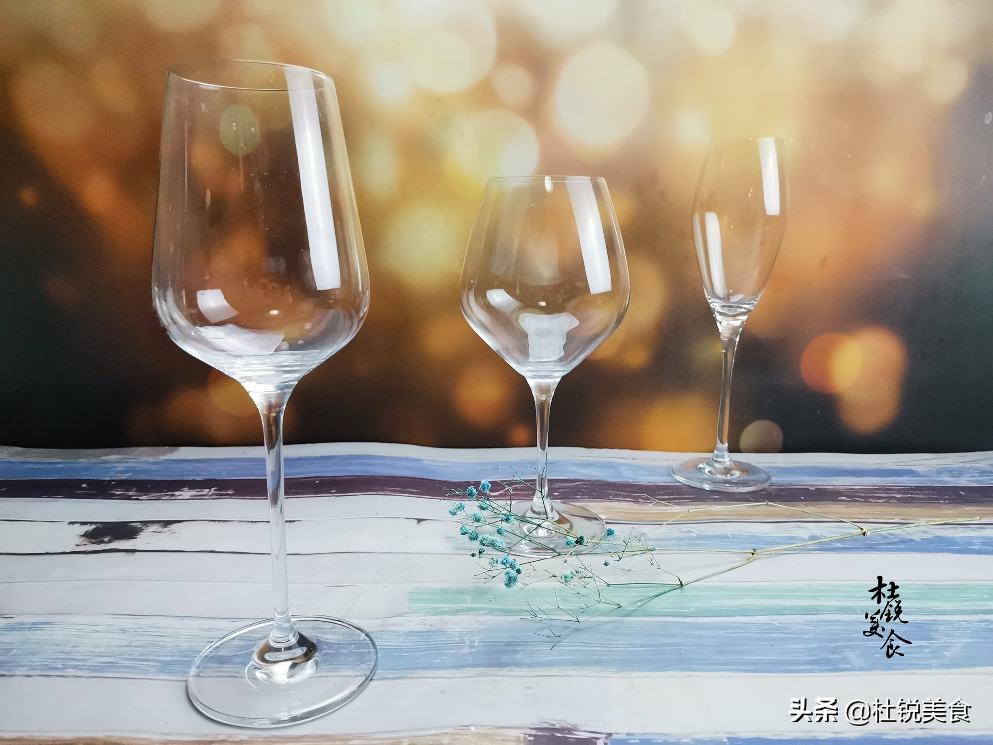 喝红酒的礼仪规范图片,喝红酒的礼仪规范是什么