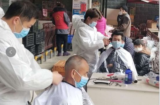 市场监管人员真抓实干履职尽责,崇阳市场监督管理局成员