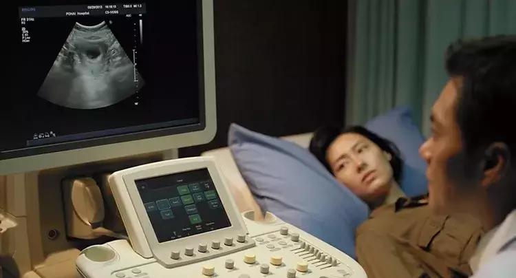 刘强东妹妹难产去世：30岁以后才生孩子，到底多遭罪？