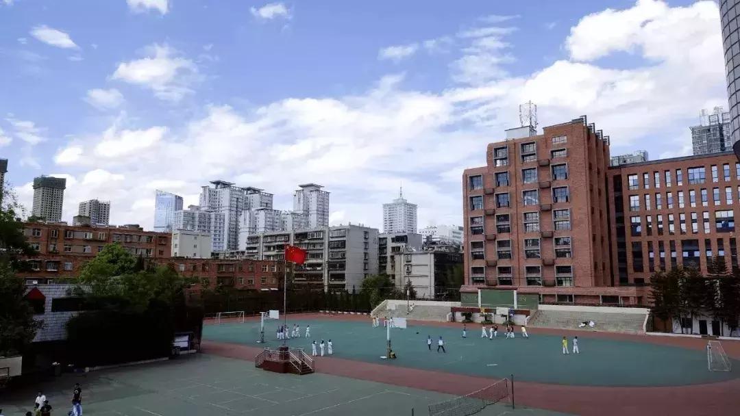 昆明市白塔中学小升初录取分数线,名校巡礼视频