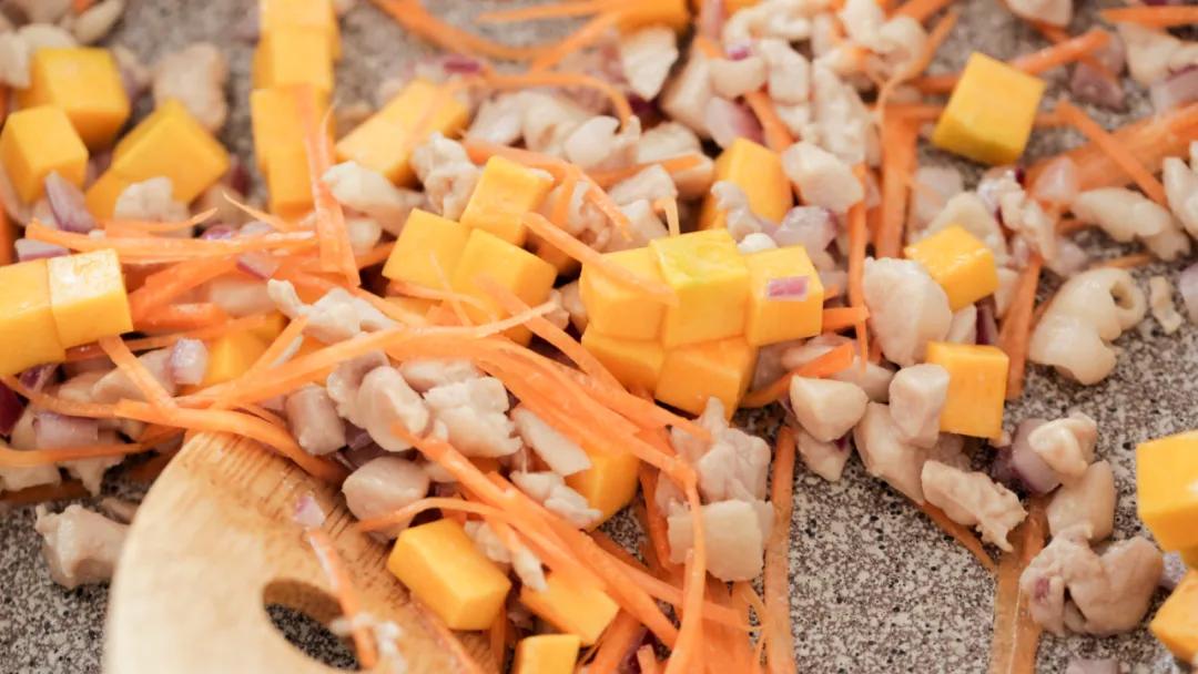 小朋友适合吃什么烩饭,孩子只吃白米饭不吃菜怎么办