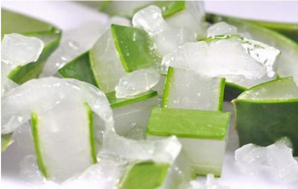 真的能去痘印吗，我们一起来看，芦荟胶怎样做才能去痘印？