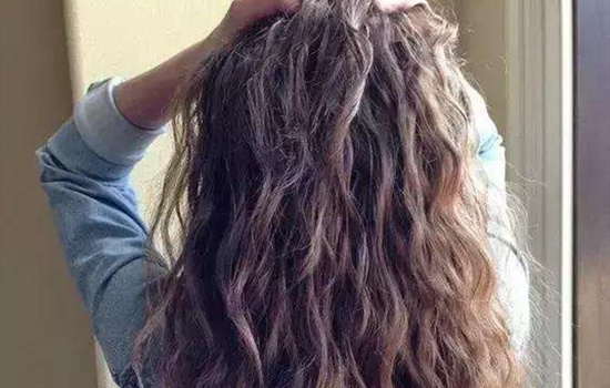 烫的羊毛卷平时怎么打理,烫了羊毛卷怎么打理好看