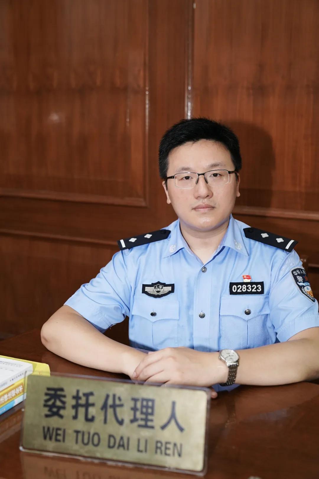 既能执法监督，又当“职业被告”？这些上海民警的日常工作不简单