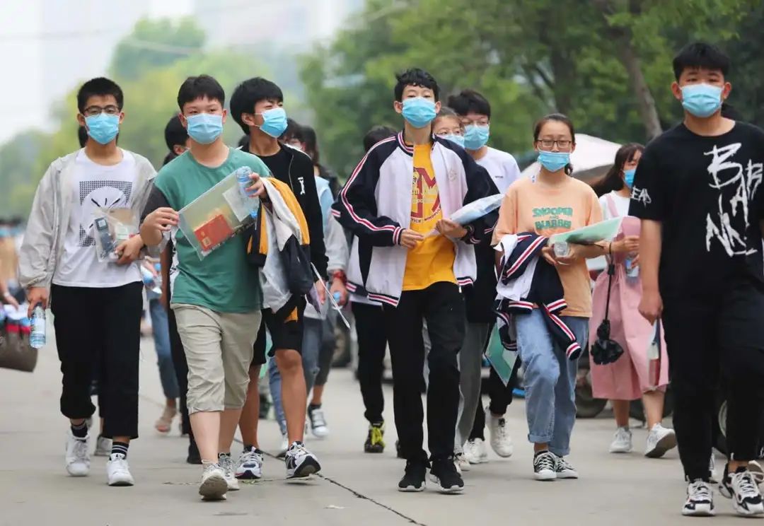 临泉实验中学照片,临泉二中抓拍