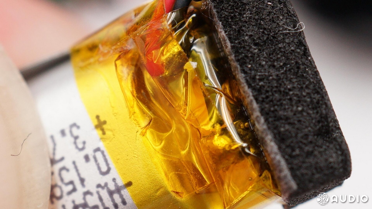 qcyt4钃濈墮鑰虫満鎷嗚В,qcy钃濈墮鑰虫満t13娴嬭瘎鎷嗚В