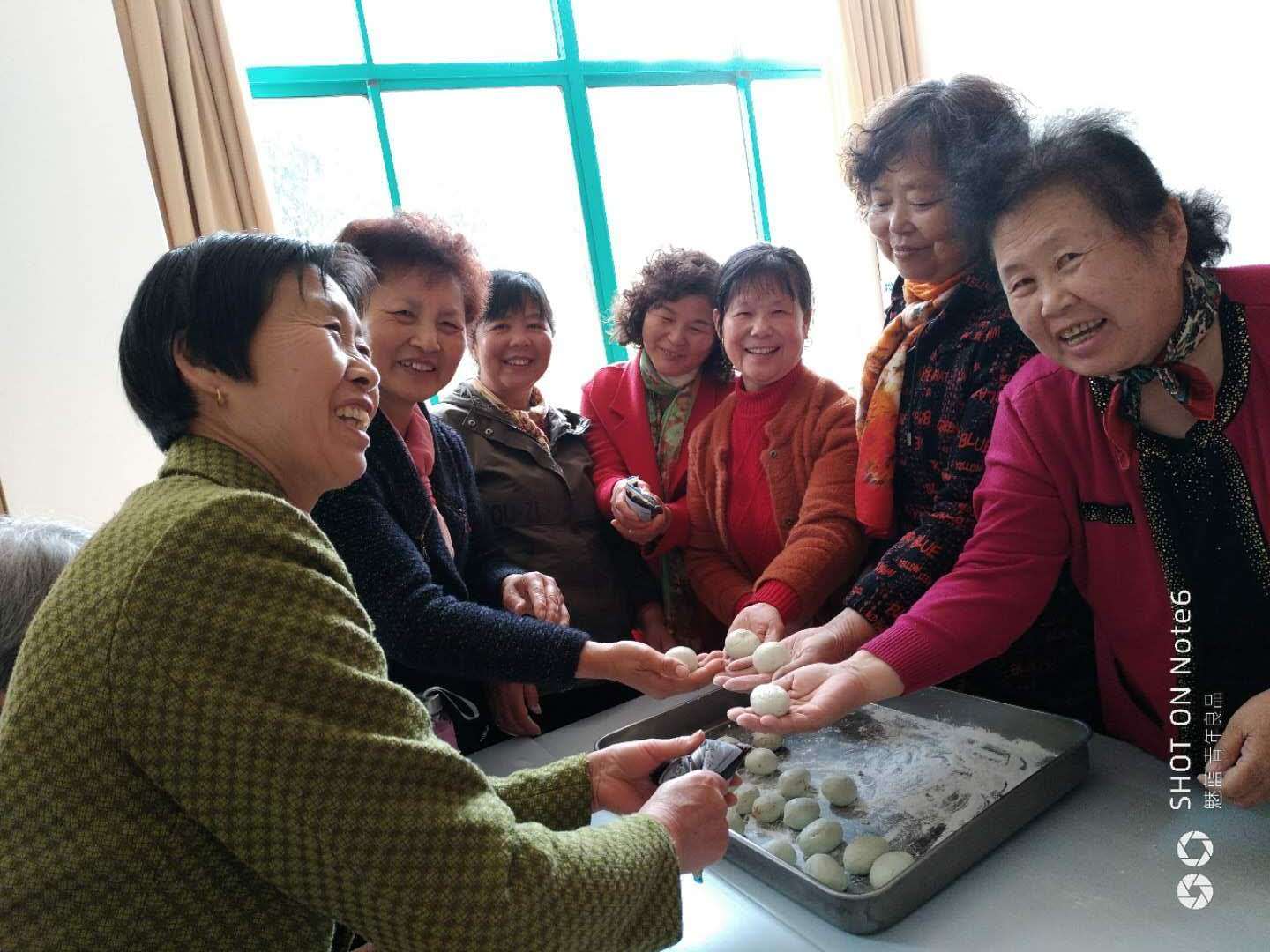 张家港办房产证的流程和费用明细,张家港市的不动产权证样本图