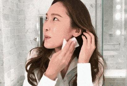 淡化颈纹居然也有捷径,学生党淡化颈纹的最佳方法