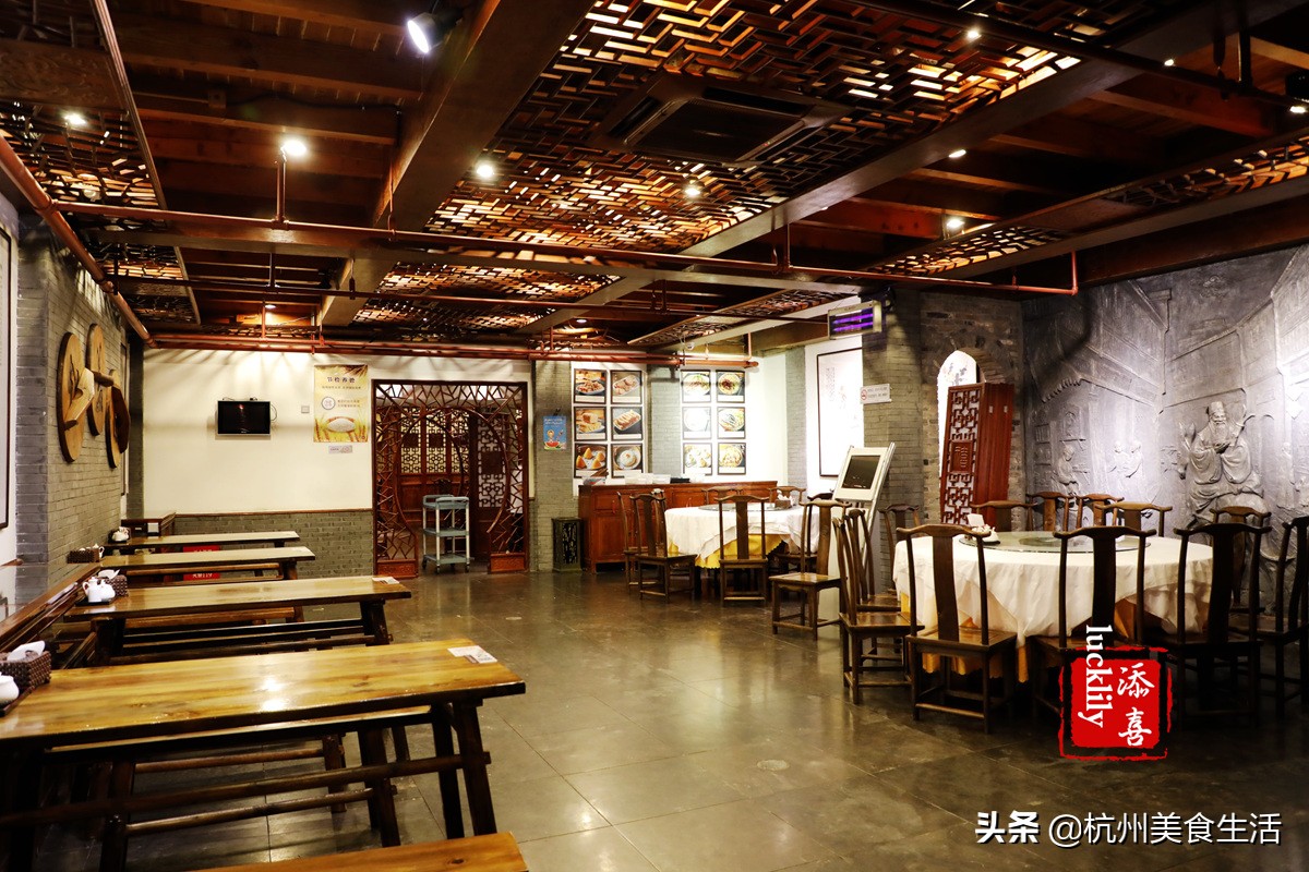 镇江美食三茅宫地锅鸡,镇江美食推荐锅盖面